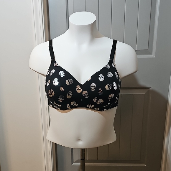 Torrid Black Skull Pattern Bra - Picture 1 of 15
